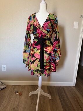 metrostyle Blk Floral Multi print Wrap Dress Y2K, handkerchief sleeves